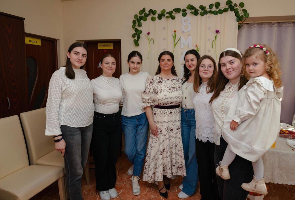 Corul de Tineri mereu prezenți în activitățile noastre !