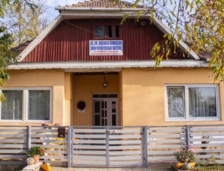 Camin batrani judetul Bihor